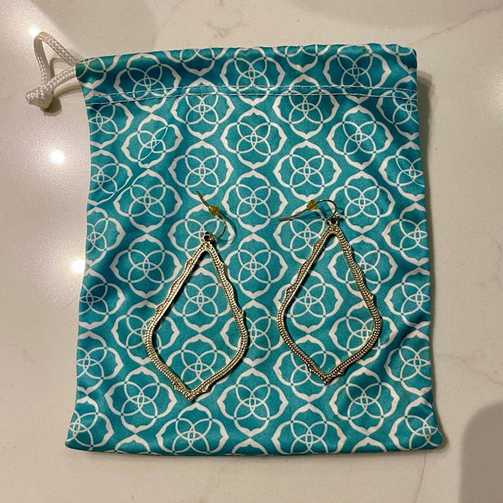 Kendra Scott Sophee Drop Earrings - Gold